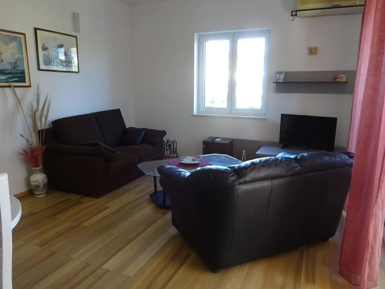 Large Apartment In Malinska Near The Sea
