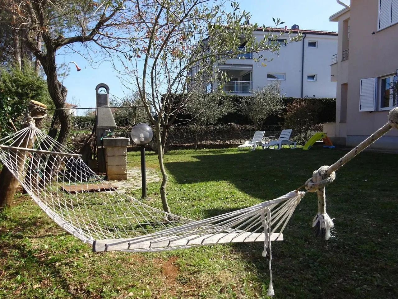 Large Apartment In Malinska Near The Sea